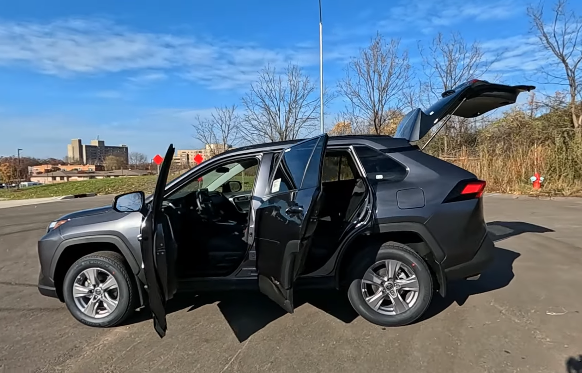 Toyota Rav4 Interior